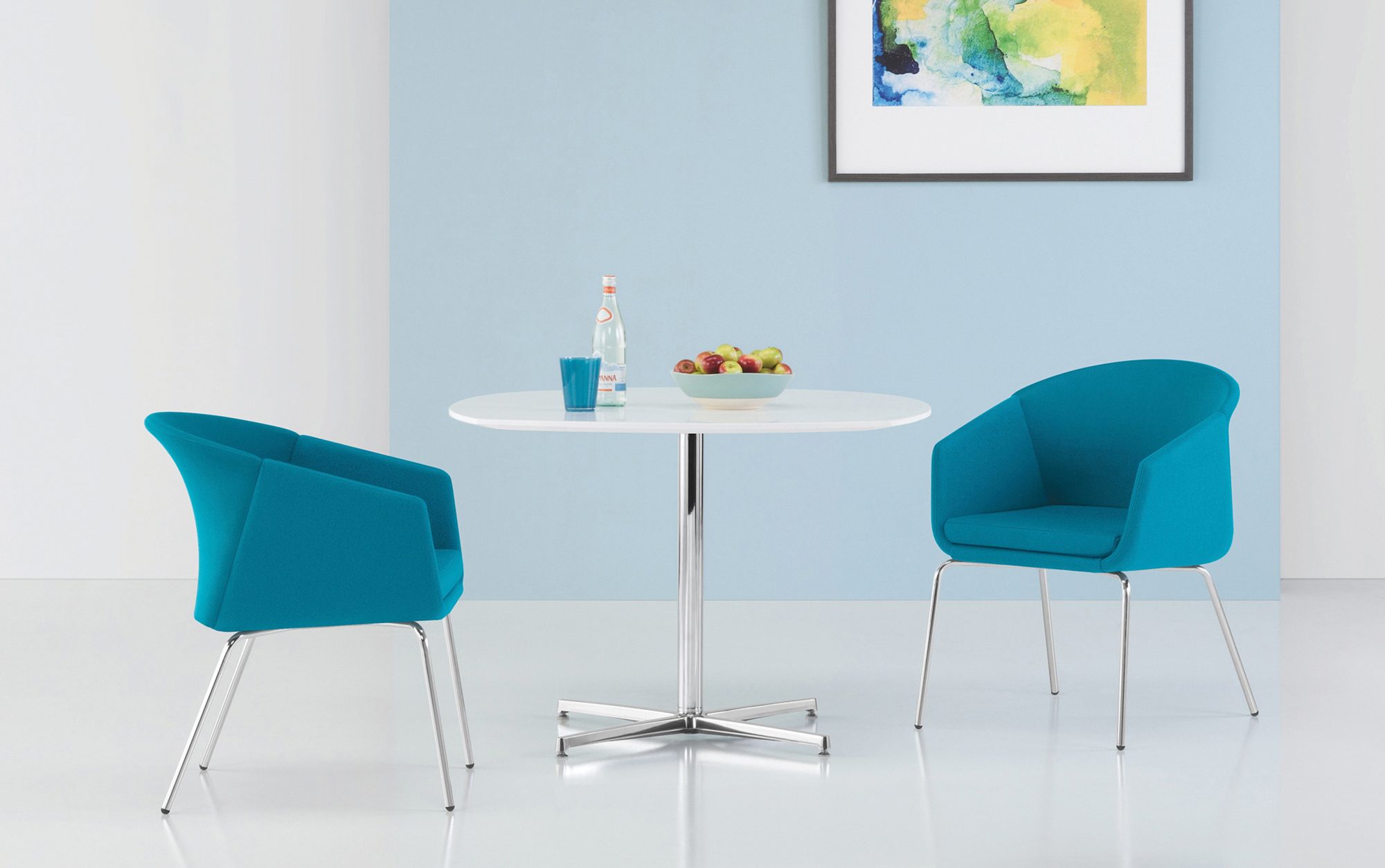 Fling Guest Chairs with Nios Round Meeting Table
