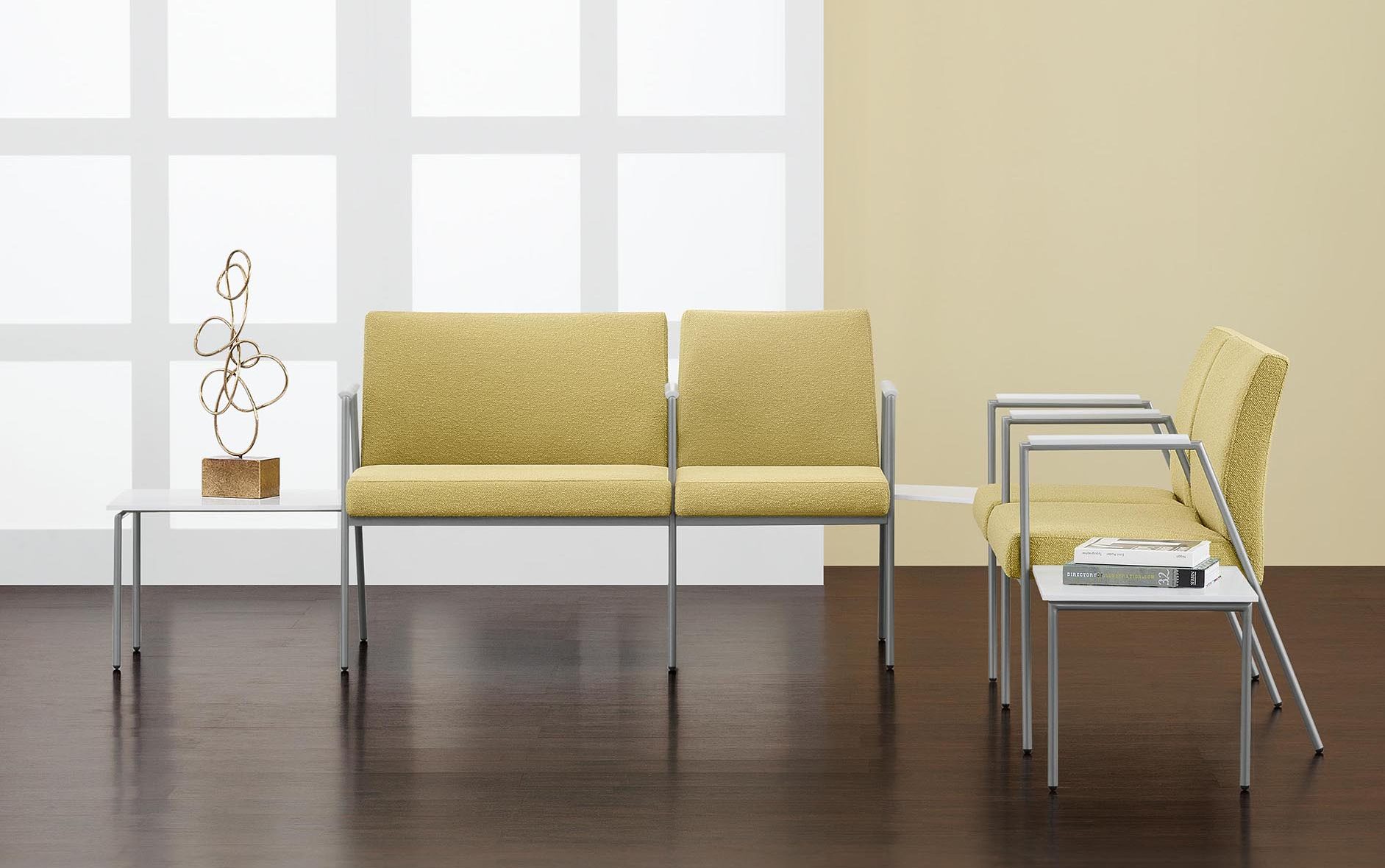 Suite Tandem Seating, Reception Environment