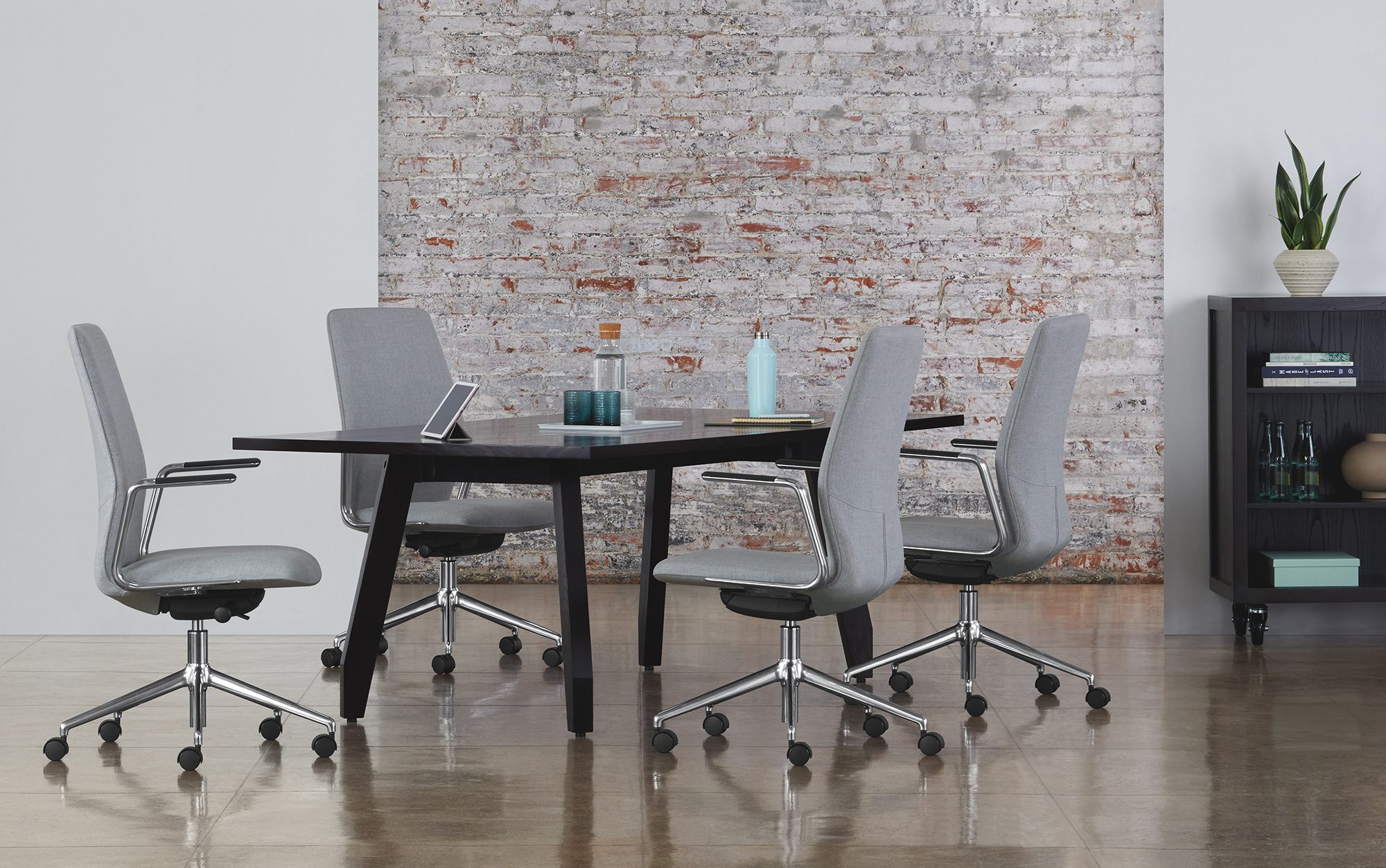 Espo Task & Executive Chair, Meeting Environment